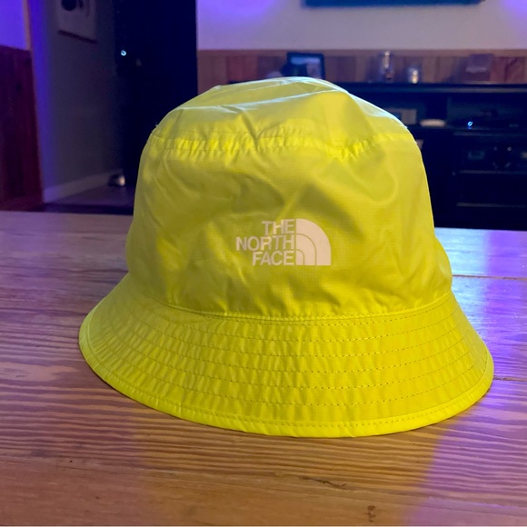 North Face reversible NEON bucket hat - Picture 1 of 5